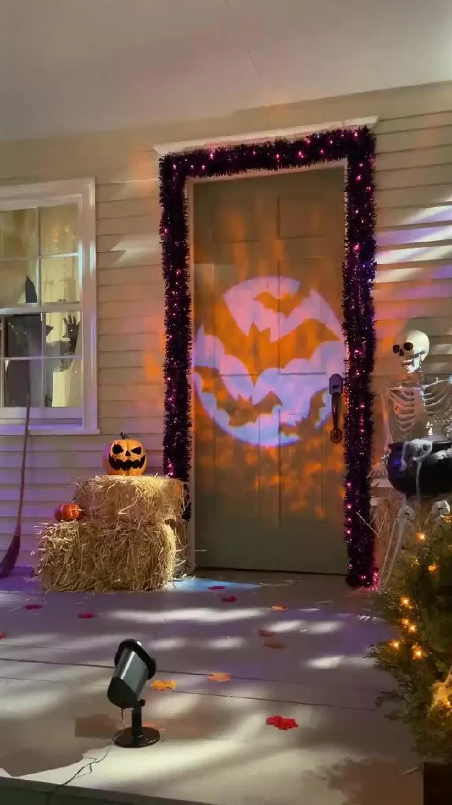 Party City Strobe Lights & Black Lights|Shimmering Bats Projector