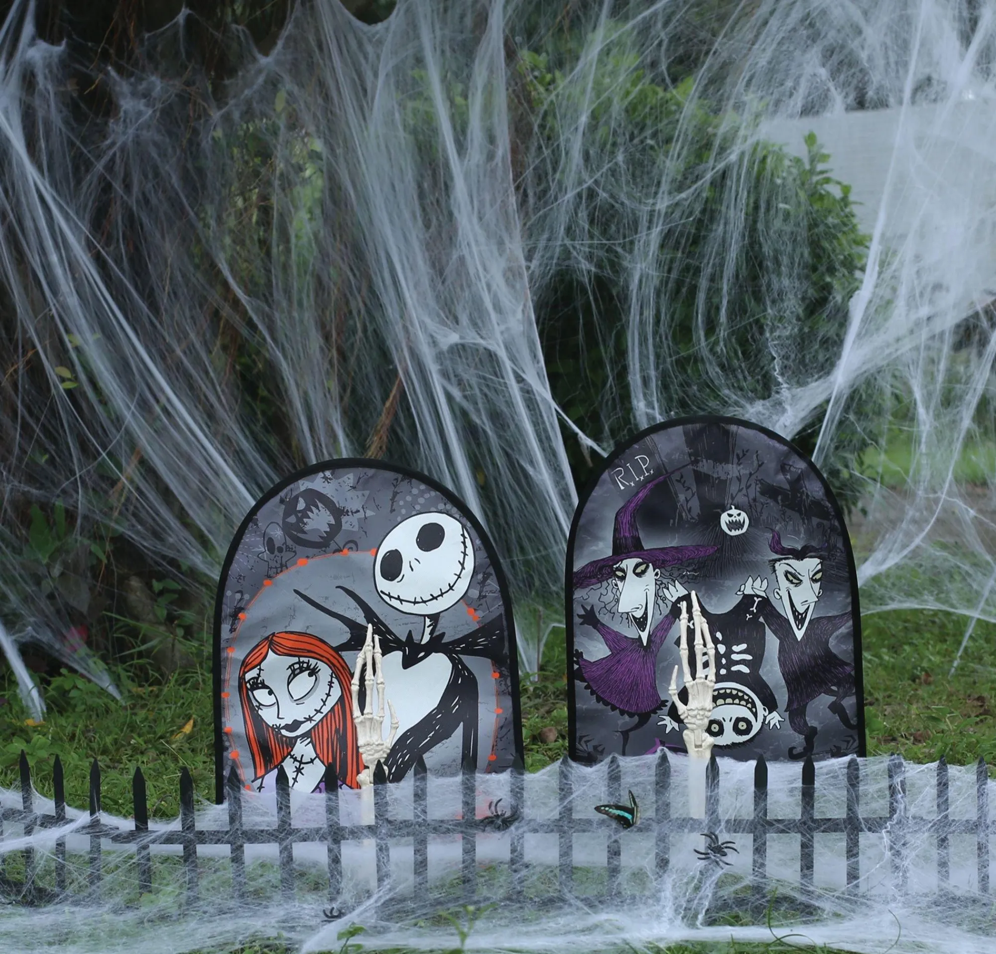 Party City The Nightmare Before Christmas|The Nightmare Before Christmas Graveyard Scene Kit 15Pc