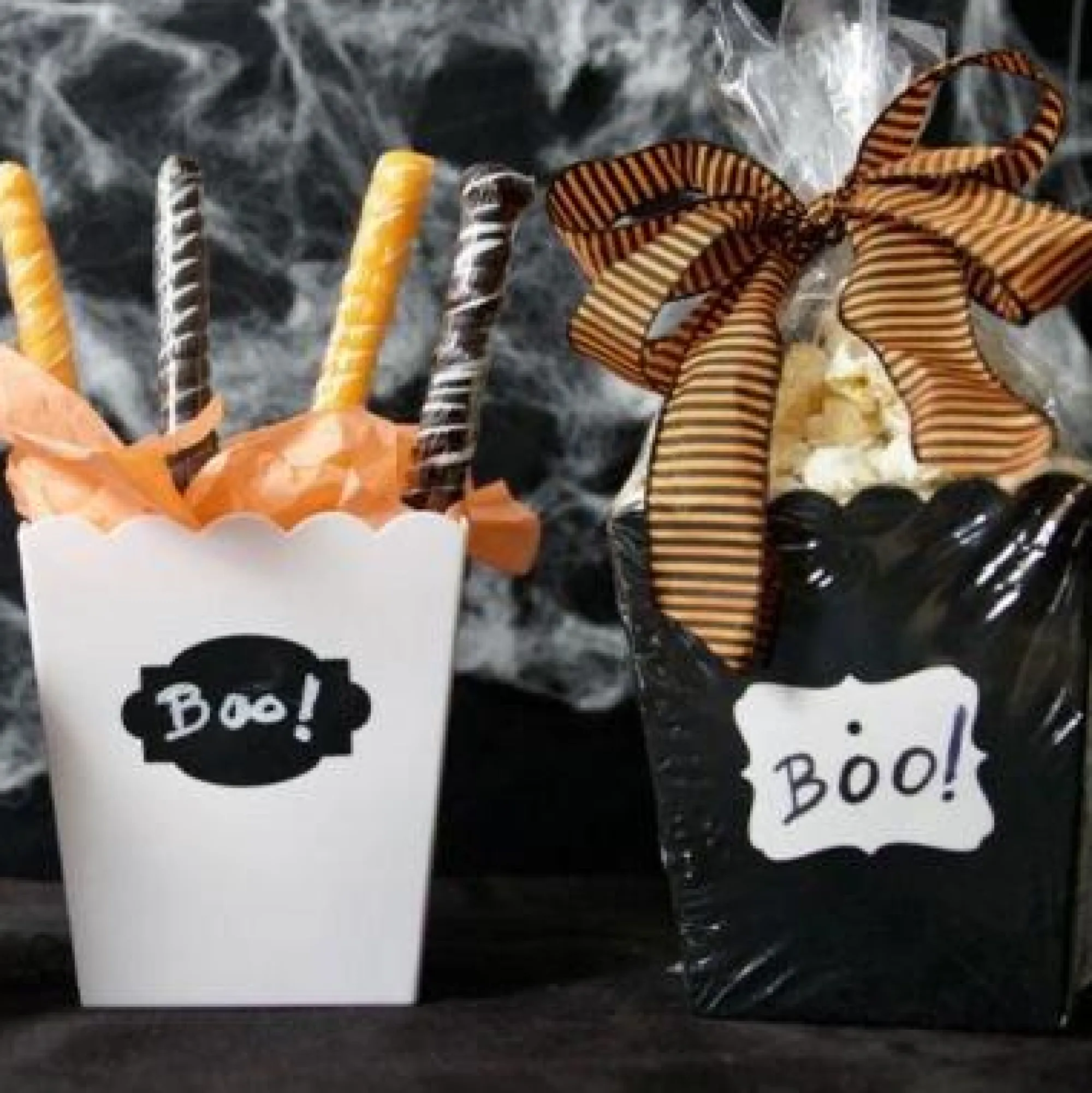 Party City Spiders & Webbing|White Stretch Spider Web, 200 Sq Ft