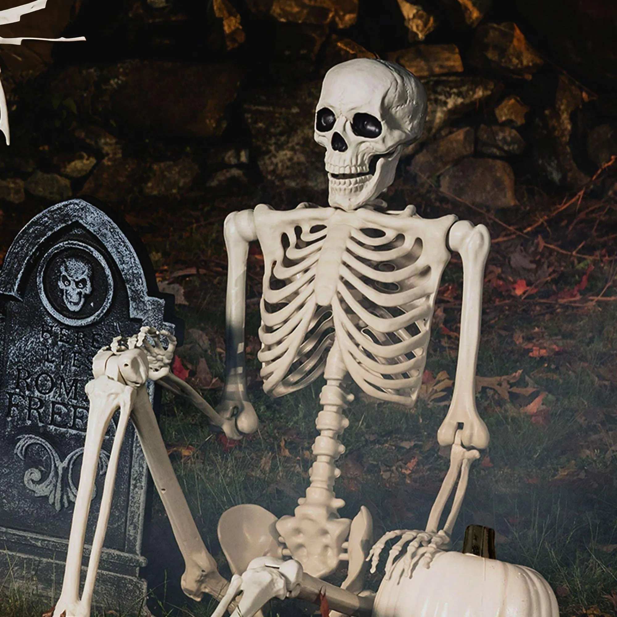 Party City Skeletons|Yorrik The Skeleton's Grave Halloween Decorating Kit